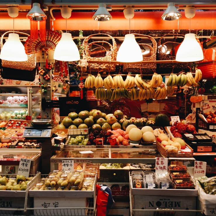 Markets sell fruit for Mid-Autumn Festival gifts. | Wan Chai Market, Wan Chai, Hong Kong | September 27, 2015 | Tanya McGovern
